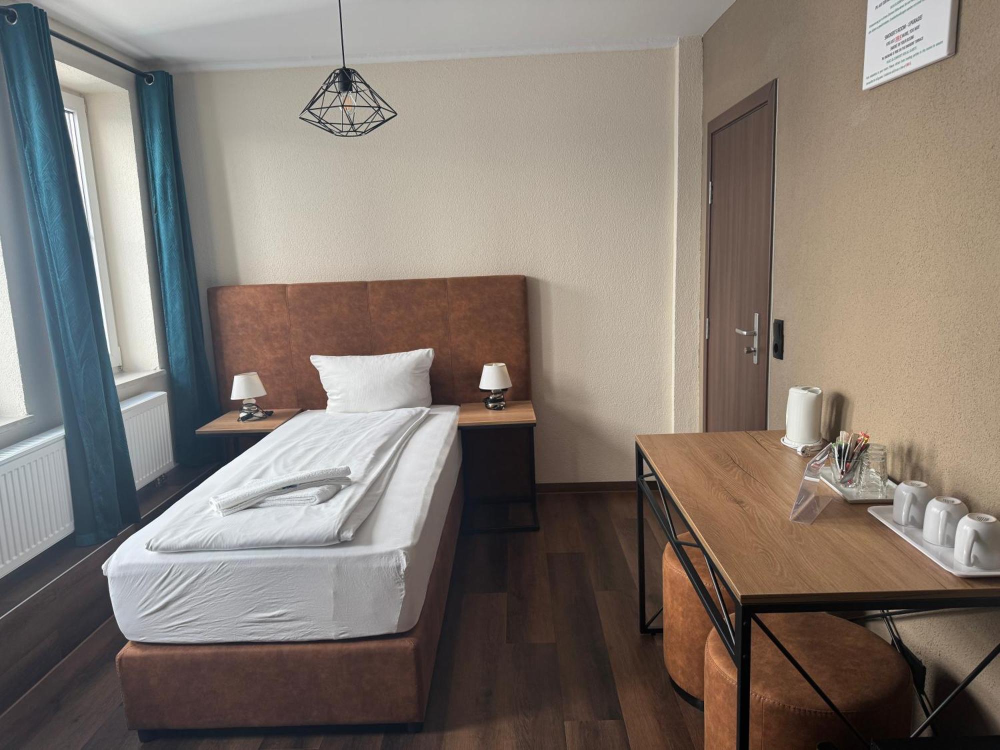Hotel Capitol Zentrum - 24H - FDH Exteriör bild