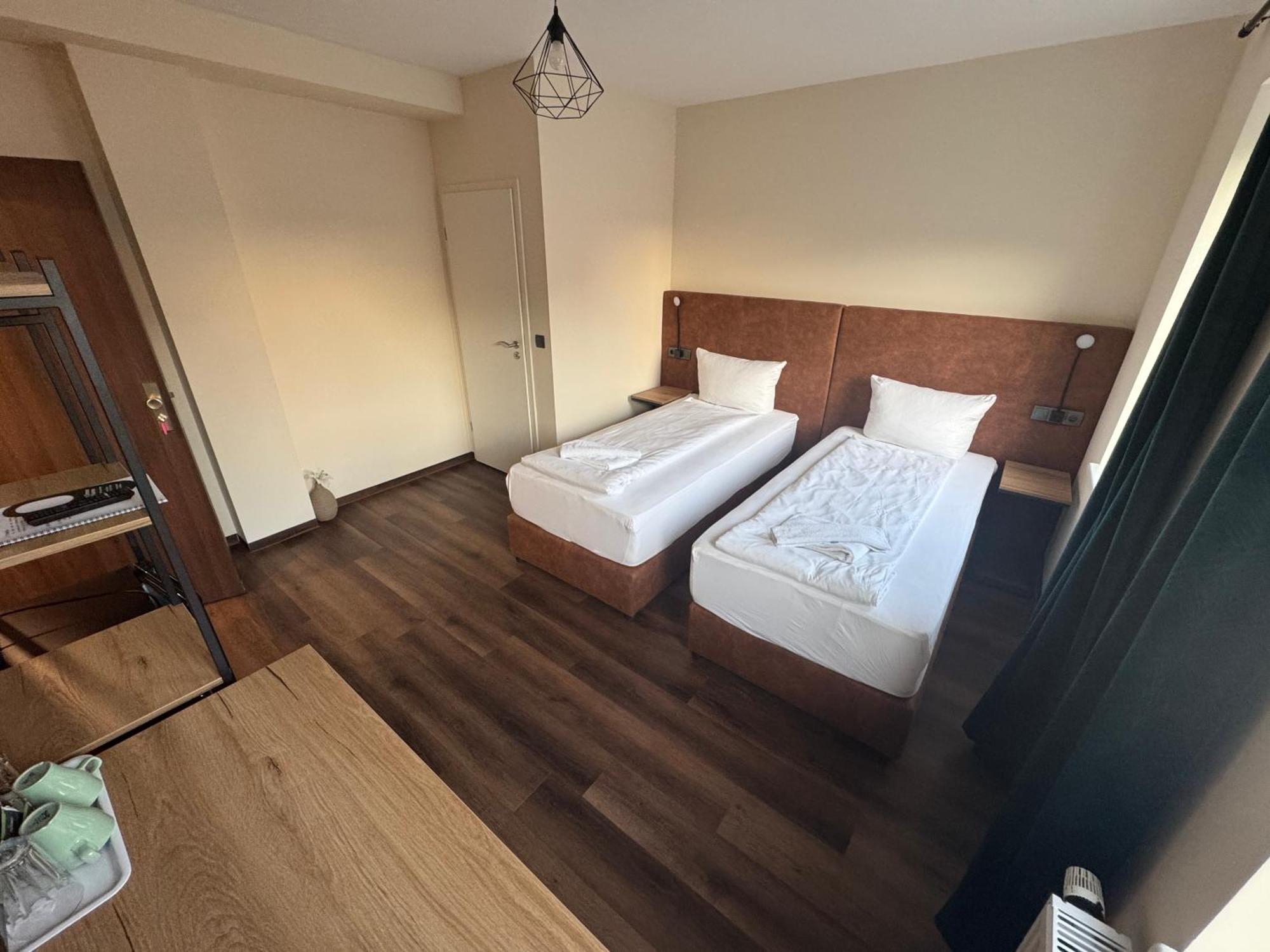 Hotel Capitol Zentrum - 24H - FDH Exteriör bild