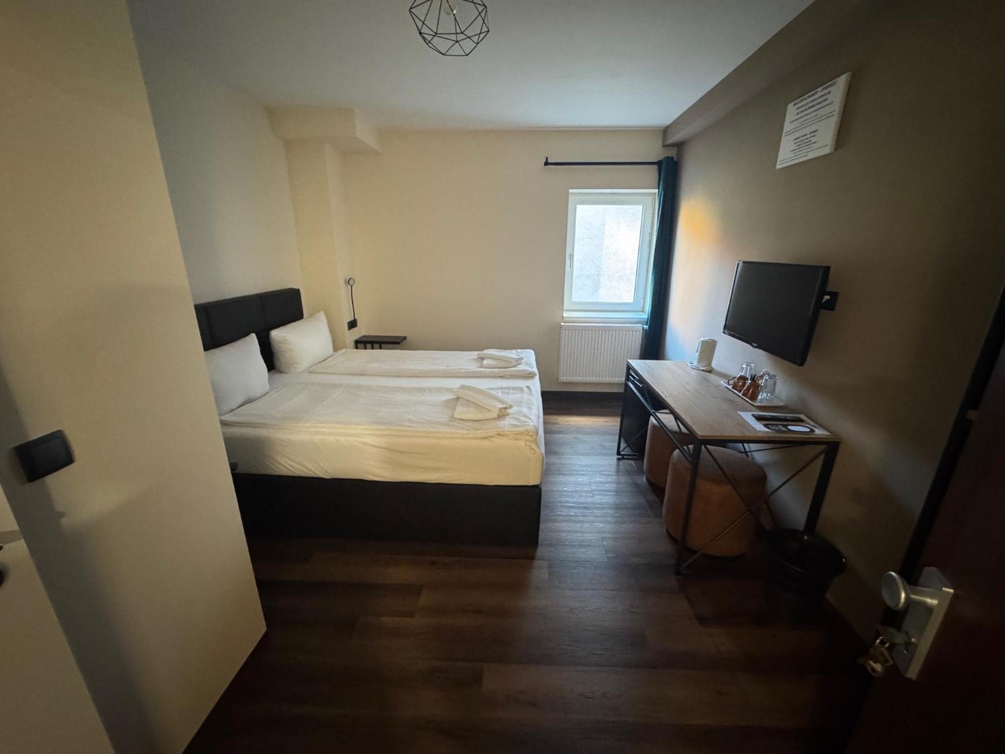 Hotel Capitol Zentrum - 24H - FDH Exteriör bild