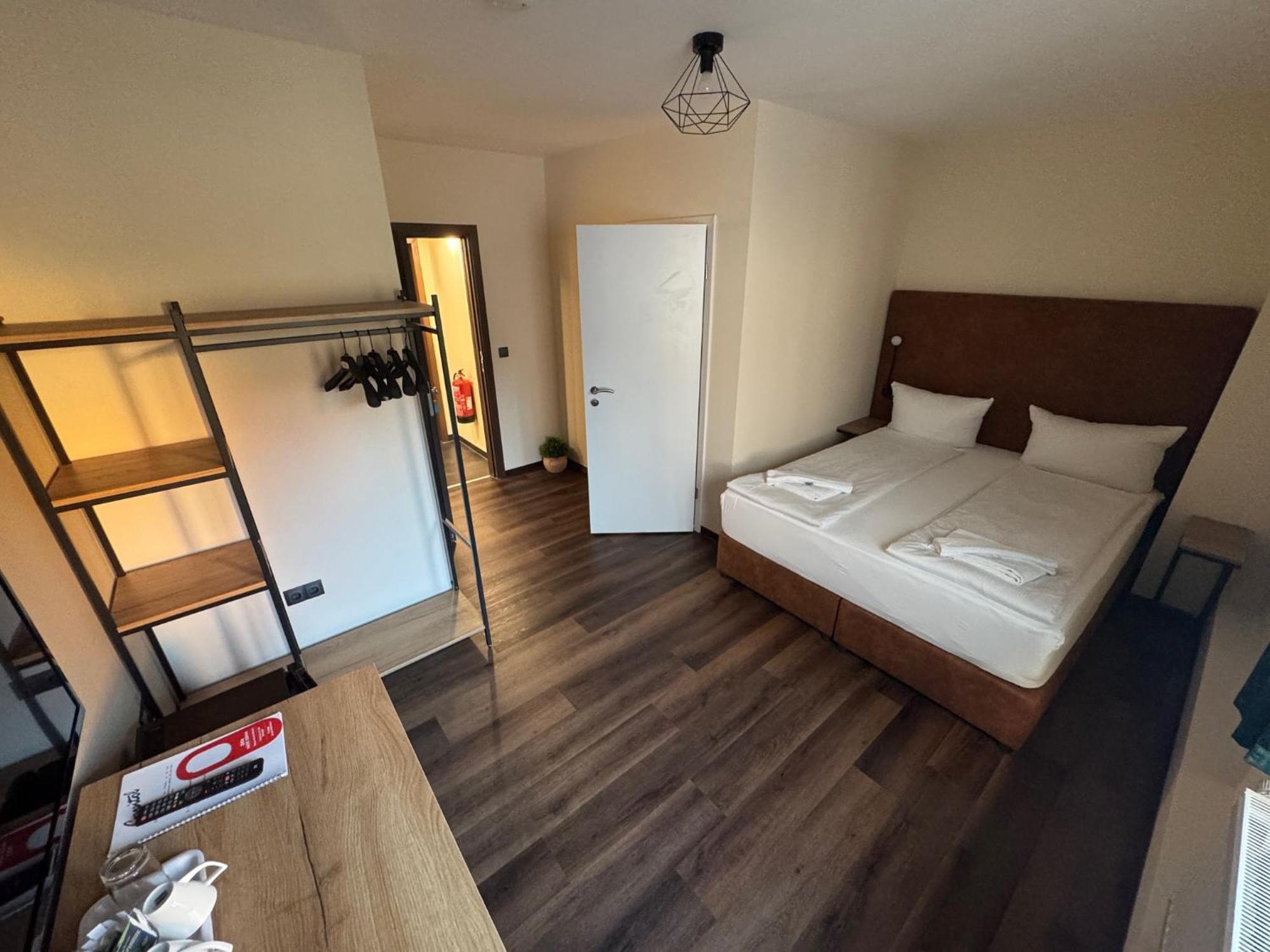 Hotel Capitol Zentrum - 24H - FDH Exteriör bild
