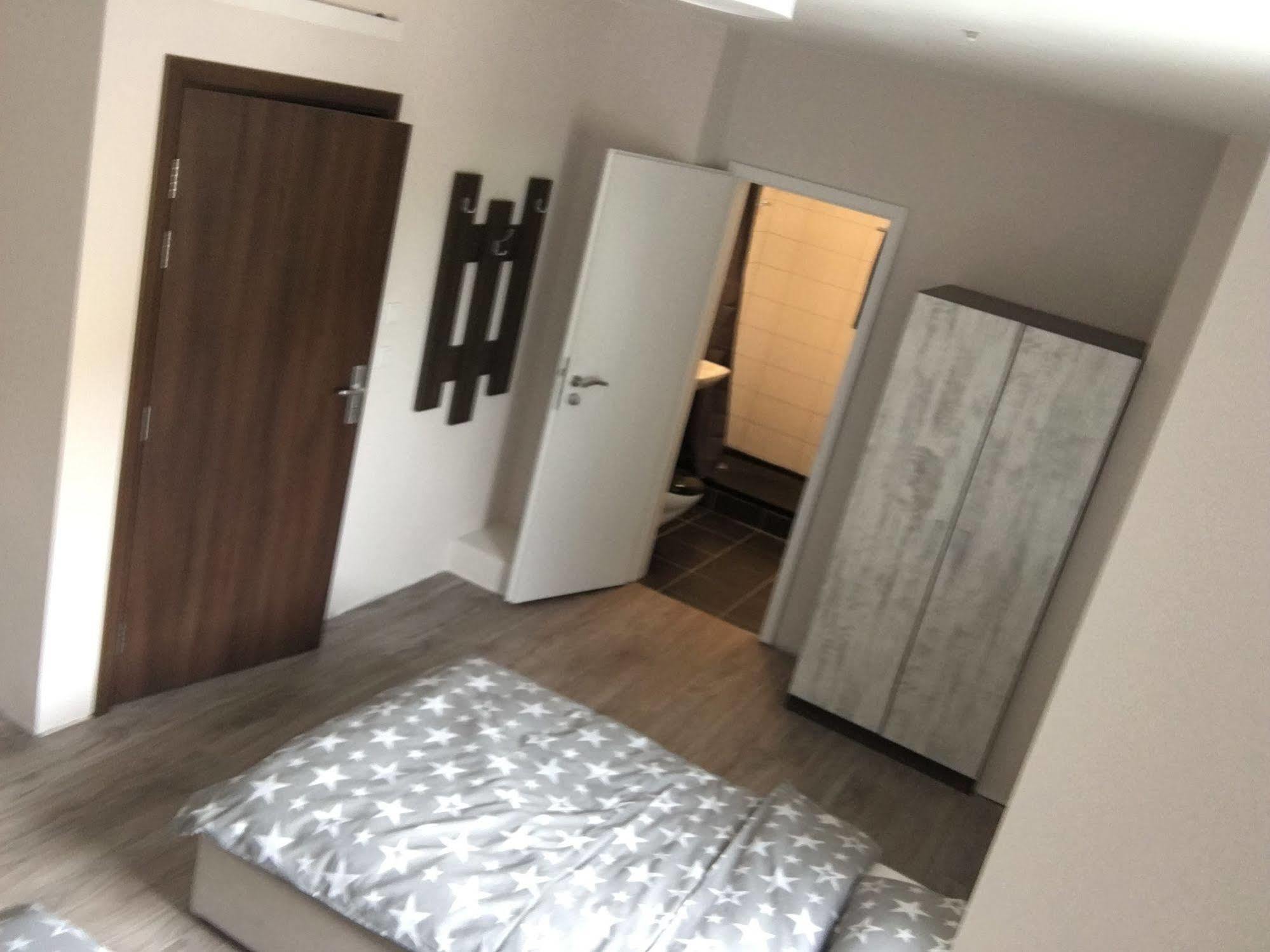 Hotel Capitol Zentrum - 24H - FDH Exteriör bild